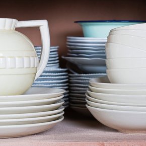 Different Kinds of Dinnerware